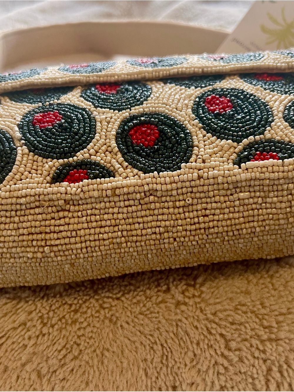 NWT America & Beyond Beaded Cream Shoulder Bag with Olives Motif - Picture 7 of 9